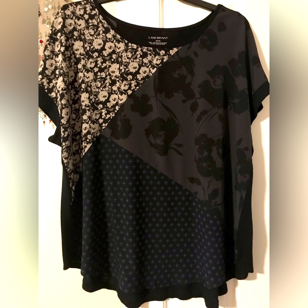 Lane Bryant short sleeve shirt, size 22/24